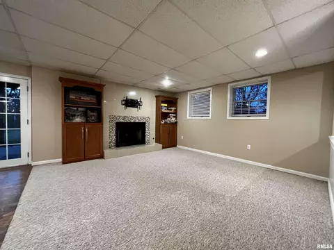 236 Hillview Dr, Macomb, IL 61455 photo 35