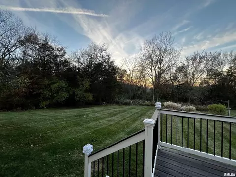 236 Hillview Dr, Macomb, IL 61455 photo 42