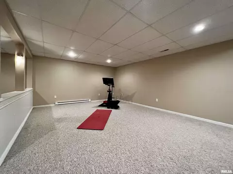 236 Hillview Dr, Macomb, IL 61455 photo 40