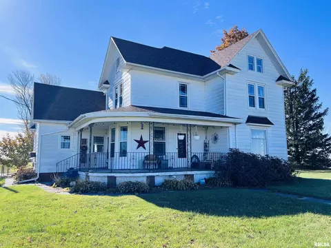 6145 N 2100th Rd, Blandinsville, IL 61420