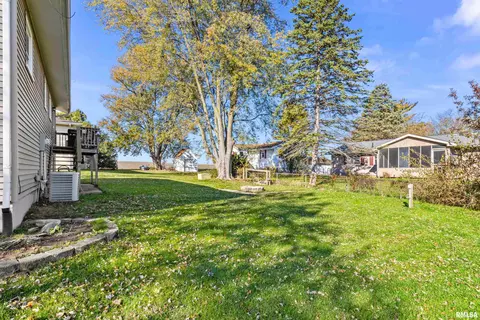 329 S Maplewood Blvd, Dunlap, IL 61525 photo 5