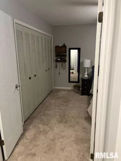 155 Jamestown Rd, Macomb, IL 61455 photo 9