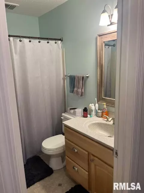 155 Jamestown Rd, Macomb, IL 61455 photo 11