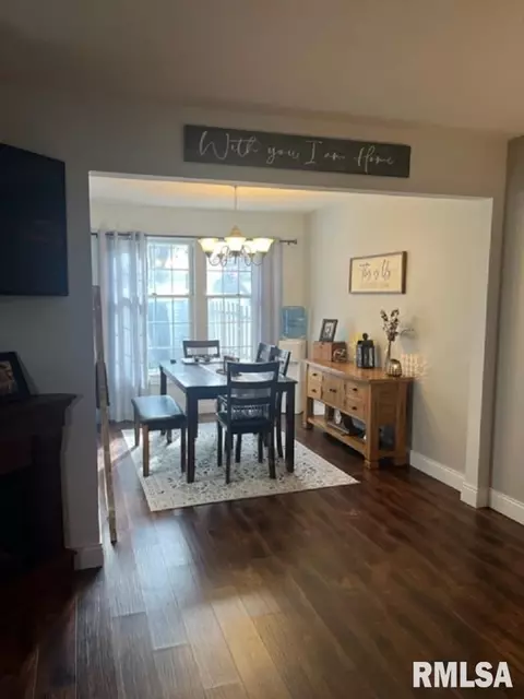 155 Jamestown Rd, Macomb, IL 61455 photo 5