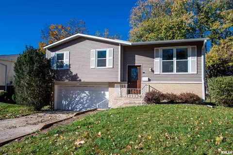 5709 N Keenland Ave, Peoria, IL 61614