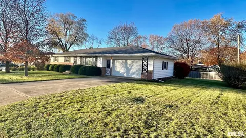 401 W Washington St, Tremont, IL 61568