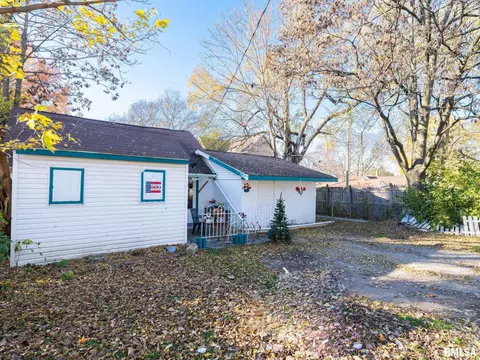 1202 S 3rd St, Pekin, IL 61554 photo 32