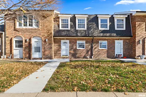 1900 S 2nd Ave, Morton, IL 61550