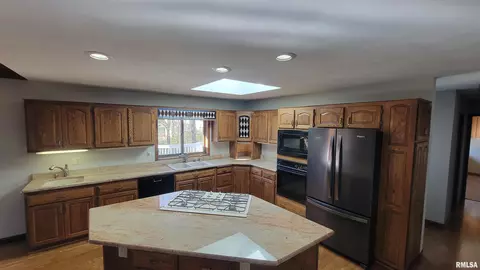 1002 Tottenham Ct, Washington, IL 61571 photo 15