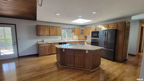 1002 Tottenham Ct, Washington, IL 61571 photo 13