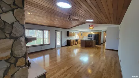 1002 Tottenham Ct, Washington, IL 61571 photo 9