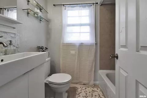 313 E Calhoun St, Brimfield, IL 61517 photo 14