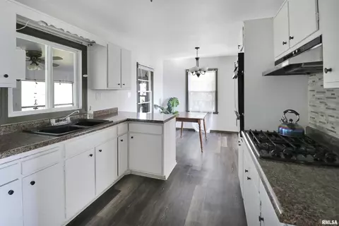 313 E Calhoun St, Brimfield, IL 61517 photo 7