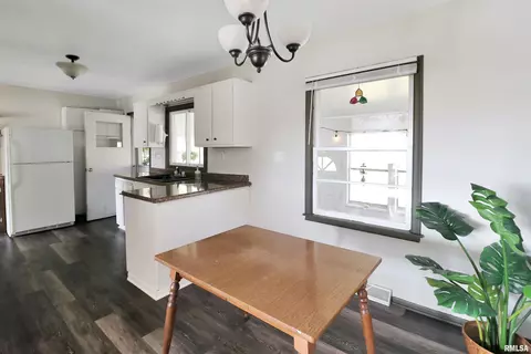 313 E Calhoun St, Brimfield, IL 61517 photo 8