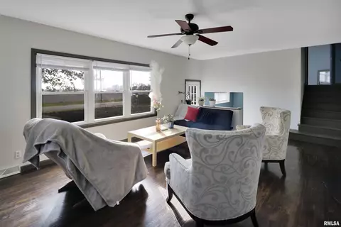 313 E Calhoun St, Brimfield, IL 61517 photo 4