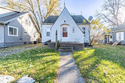 602 E Forrest Hill Ave, Peoria, IL 61604