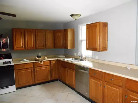 Kitchen - 806 S Johnson St, Macomb, IL 61455 photo 1 of 3