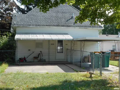 Exterior - 806 S Johnson St, Macomb, IL 61455 photo 5 of 5