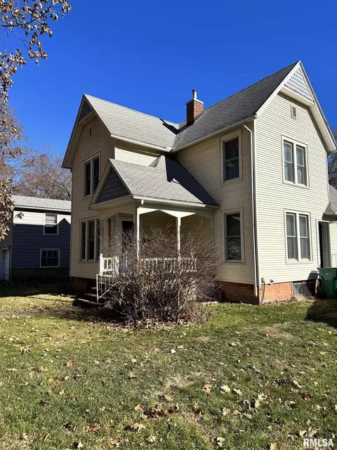 433 S Johnson St, Macomb, IL 61455