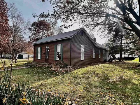 703 E Jefferson St, Macomb, IL 61455