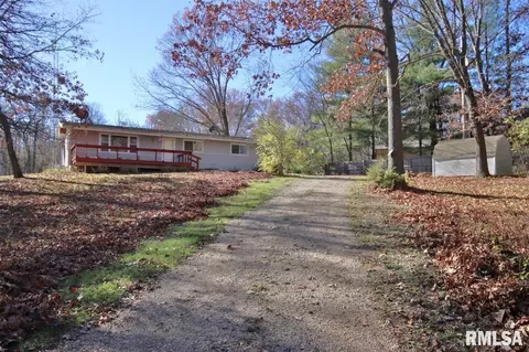 19907 N Blue Ridge Rd, Chillicothe, IL 61523