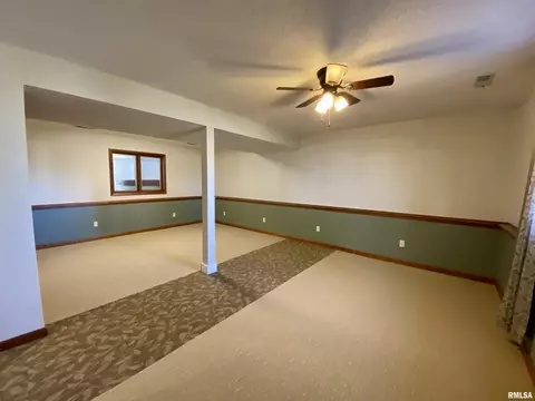 143 James Dr, Macomb, IL 61455 photo 38
