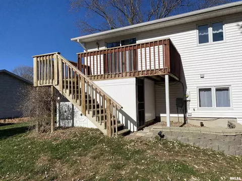 143 James Dr, Macomb, IL 61455 photo 40