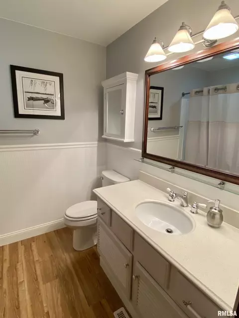 143 James Dr, Macomb, IL 61455 photo 22