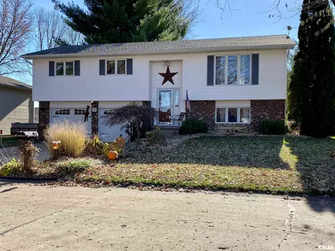 143 James Dr, Macomb, IL 61455 photo 5
