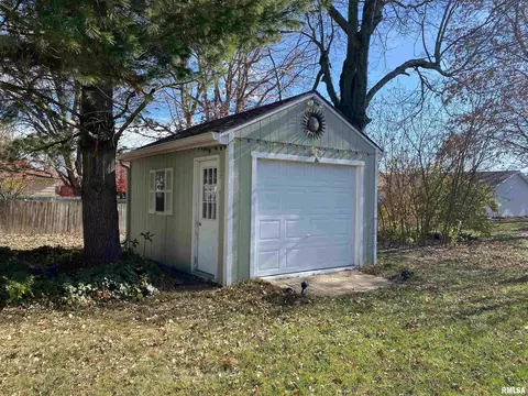 143 James Dr, Macomb, IL 61455 photo 45