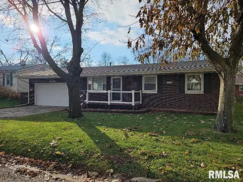 480 N 10th St, Canton, IL 61520 photo 2