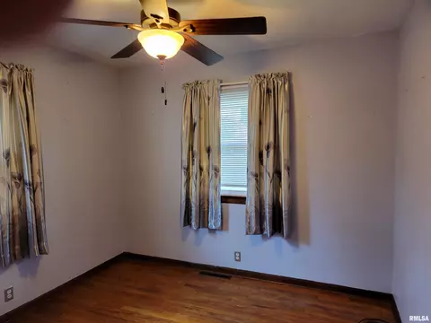 480 N 10th St, Canton, IL 61520 photo 24