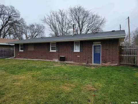 480 N 10th St, Canton, IL 61520 photo 43