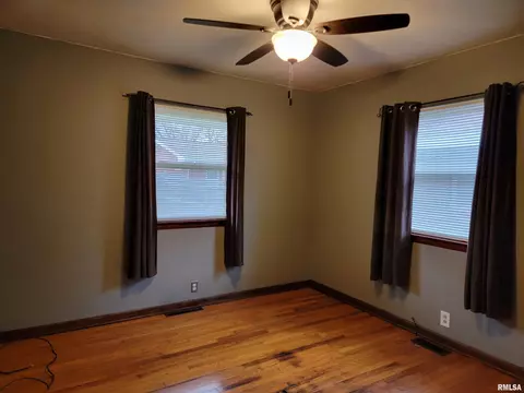 480 N 10th St, Canton, IL 61520 photo 19