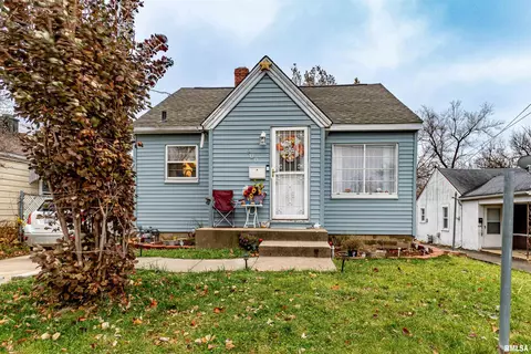 900 E Division Ave, Peoria Heights, IL 61616