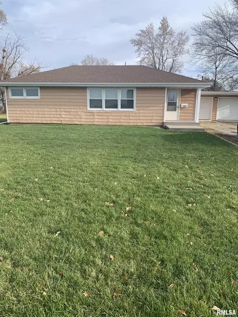 1140 Washington Blvd, Bushnell, IL 61422