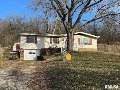3139 W Southport Rd, Peoria, IL 61615