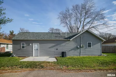 217 Belaire Ct, East Peoria, IL 61611