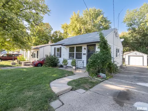 1111 E Gift Ave, Peoria, IL 61603 photo 3