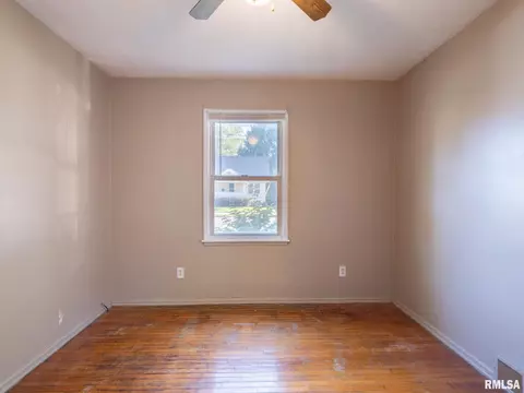 1111 E Gift Ave, Peoria, IL 61603 photo 28