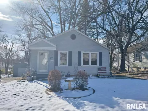 3006 W Wiswall St, Peoria, IL 61605