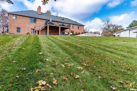 Exterior - 16036 King Rd, Danvers, IL 61732 photo 6 of 28