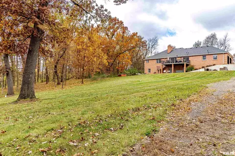 Exterior - 16036 King Rd, Danvers, IL 61732 photo 17 of 28