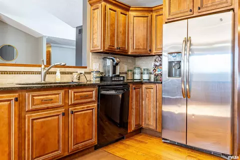 Kitchen - 16036 King Rd, Danvers, IL 61732 photo 2 of 3