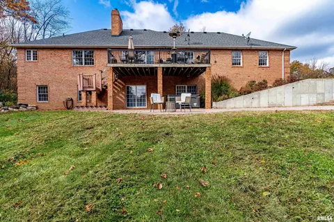 Exterior - 16036 King Rd, Danvers, IL 61732 photo 7 of 28