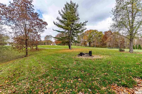 Exterior - 16036 King Rd, Danvers, IL 61732 photo 13 of 28