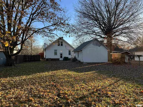 520 E Jefferson St, Macomb, IL 61455 photo 4