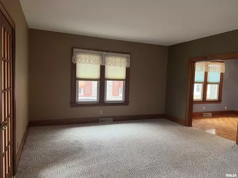 520 E Jefferson St, Macomb, IL 61455 photo 8