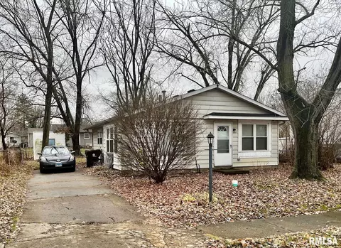 3804 W Vinton Ave, Peoria, IL 61615