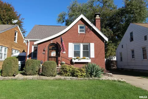 2027 W Alice Ave, West Peoria, IL 61604